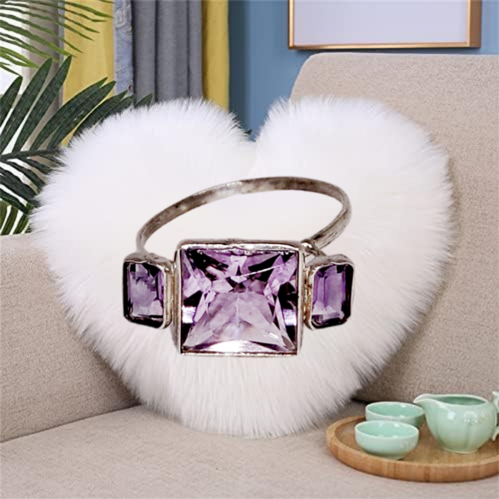 14k White Gold Ring With 3.49 Ct Amethyst Three Gemstones
